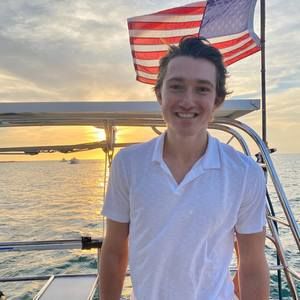 Meet your Posher, Dominic